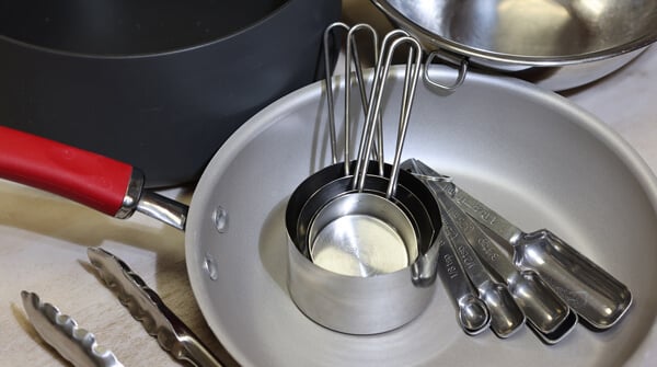 Kitchen utensils for making pasta carbonara