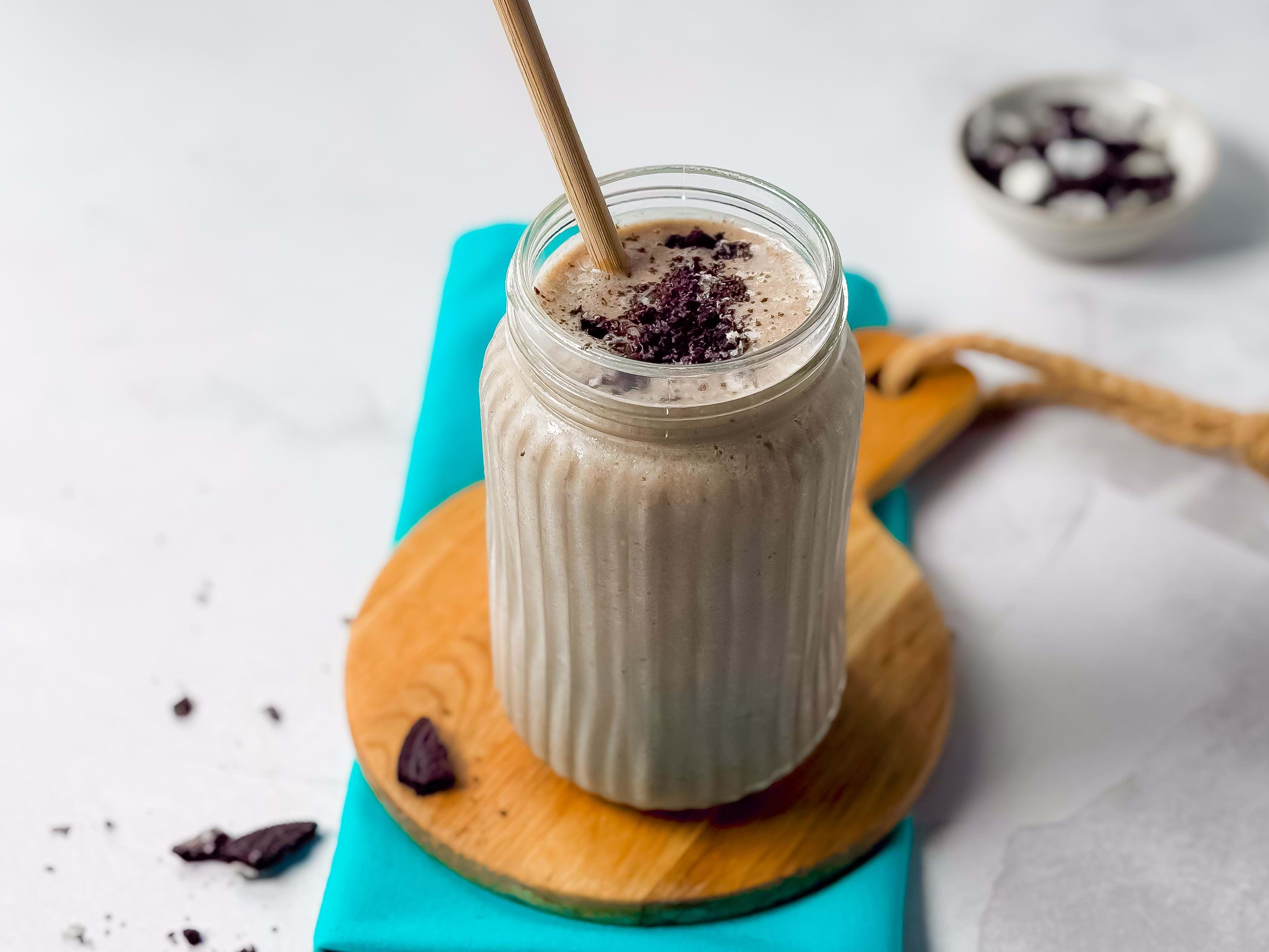 Cookies and cream protein smoothie