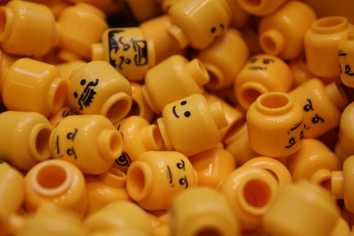 Yellow Lego minifigure heads