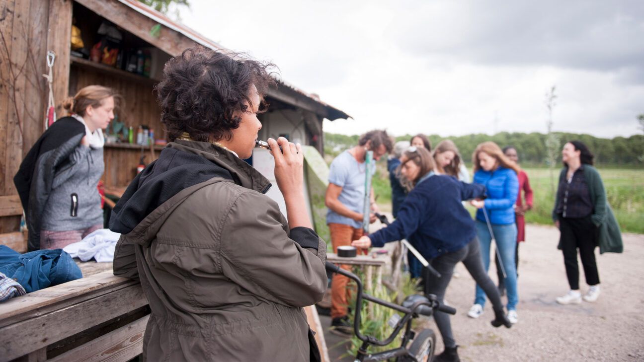 Group of women vaping together